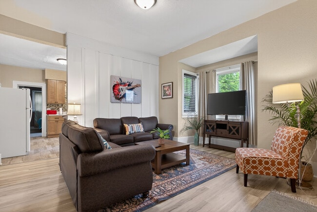 Photo - 700 Broadway Ave NW