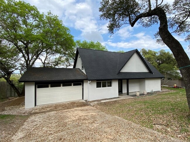Building Photo - 2318 Matador Cir