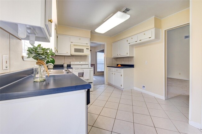 Photo - 1927 Ash Meadow Dr