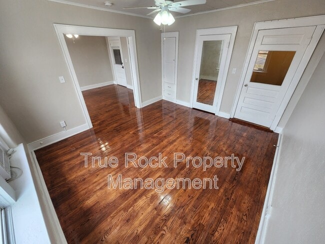 Photo - 804 E Main St