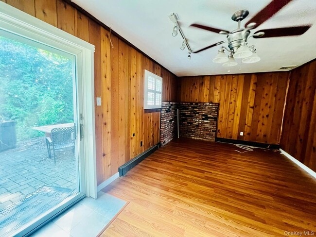 Photo - 69 Bellwood Ave