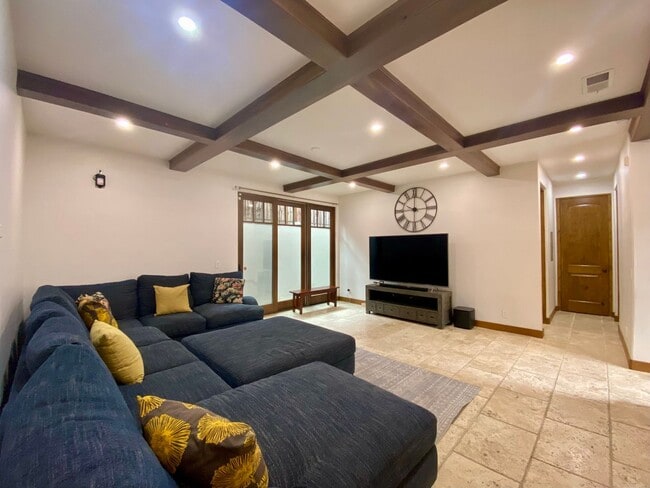 Photo - Lower-Level unit with 2 Bedrooms and 2 Bathrooms