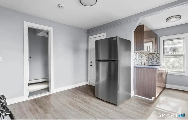 Photo - 748 Maple St Unit 3