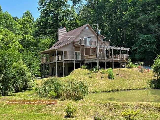 Photo - 709 Brown Mountain Rd House