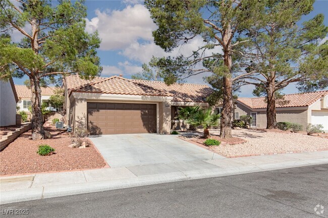 Building Photo - 2845 Carmel Ridge Dr Rental