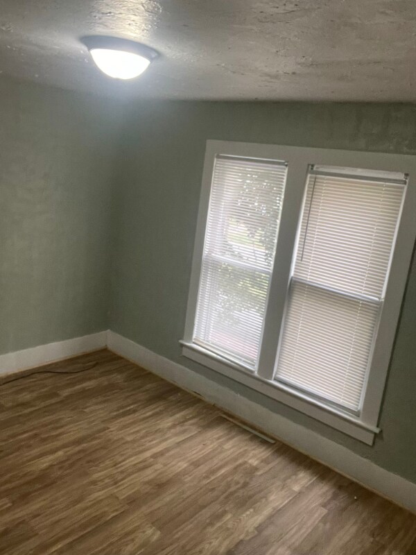 Photo - 1524 E Prairie St