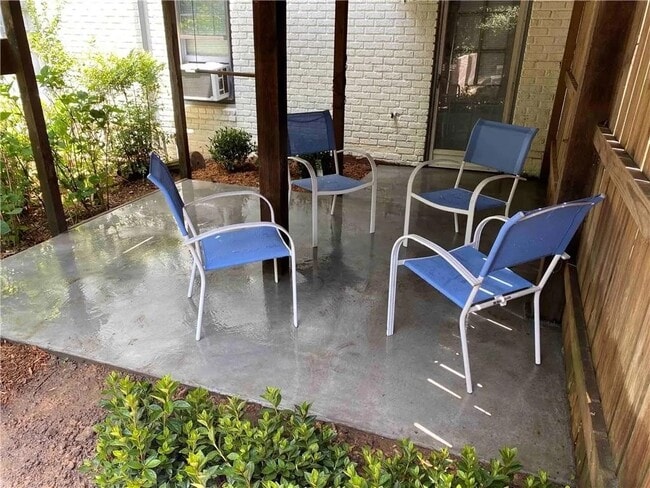 Photo - 1566 N Morningside Dr NE Unit