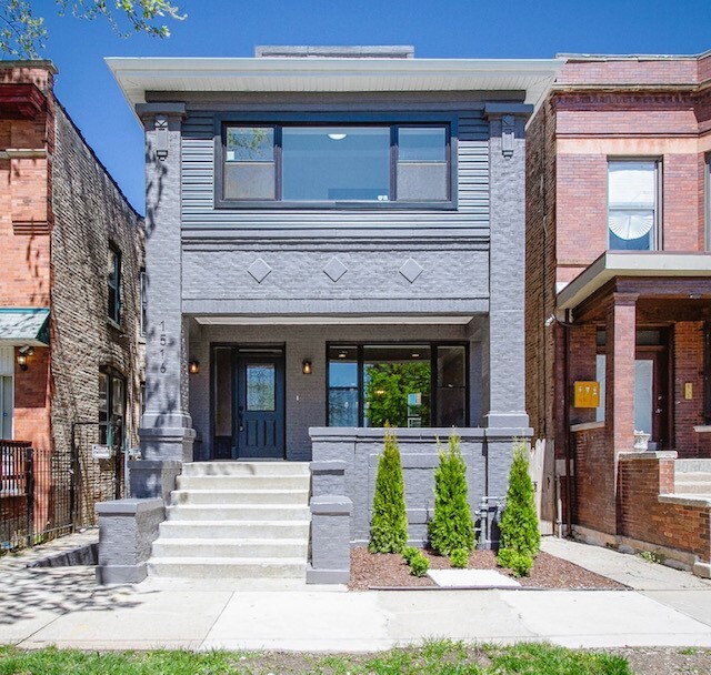 Building Photo - 1516 E 69th Plz Unit 1 Rental