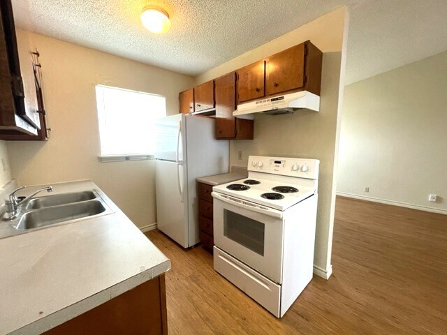 Photo - 917 S Church St