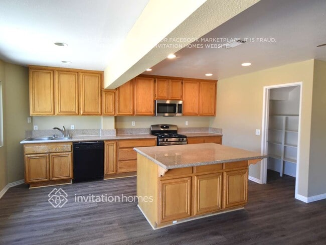 Photo - 2642 N Maple Ave