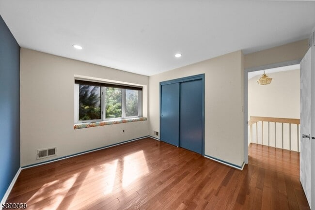 Photo - 148 Riverbend Dr