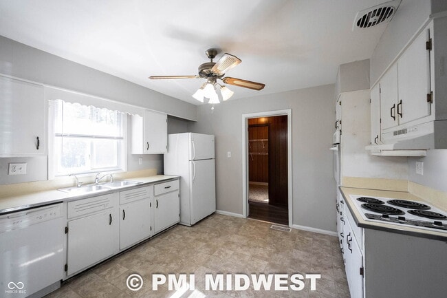 Photo - 5251 Longworth Pl
