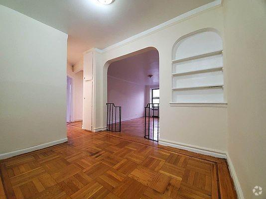 Building Photo - 2 bedroom in BRONX NY 10456 Unit 2E Rental