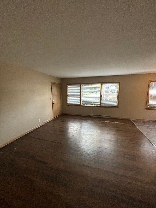 Photo - 1336 N 116th St Unit 1336 N 116th St 1