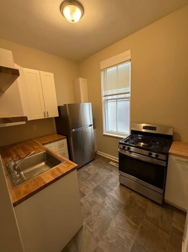 Photo - 1669 N Humboldt Ave Unit 1669 N Humboldt Ave, Apt 1