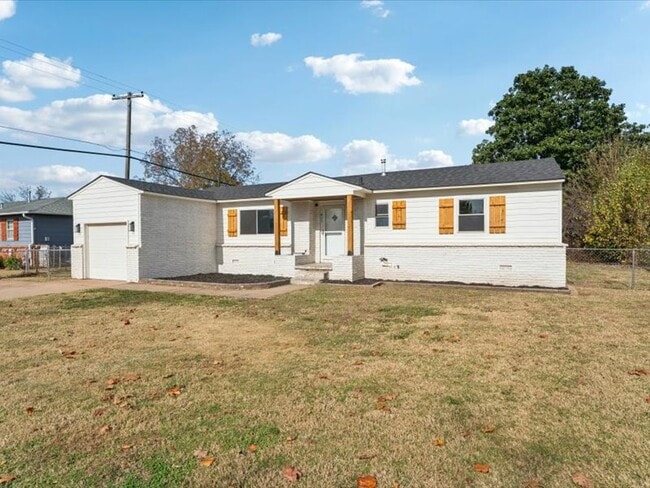 Photo - 411 W 46th St