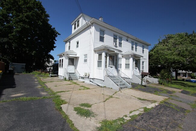 Photo - 23 Saxon St Unit 23