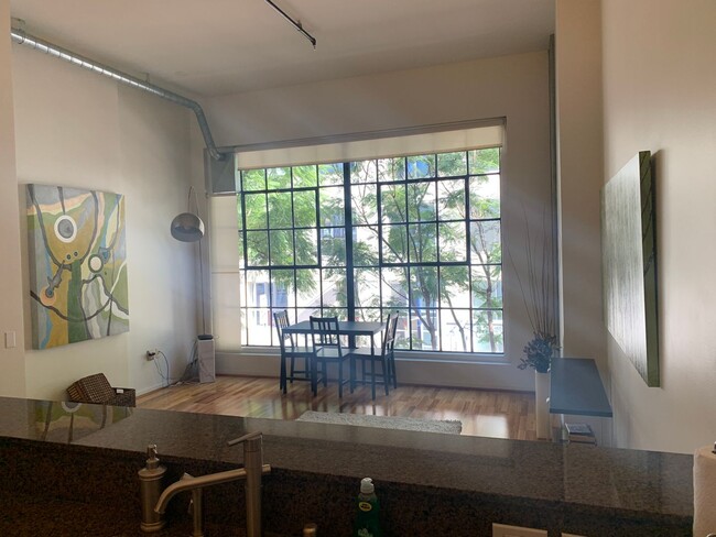 Photo - ICON Loft Available April 1st! Unidad 337