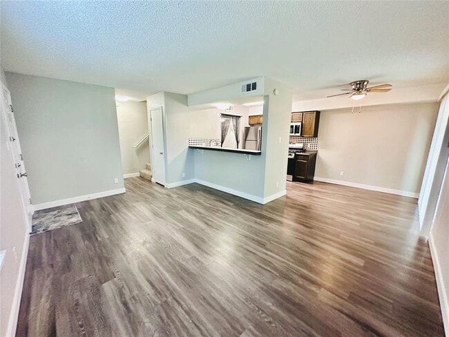 Building Photo - 1314 Southport Dr