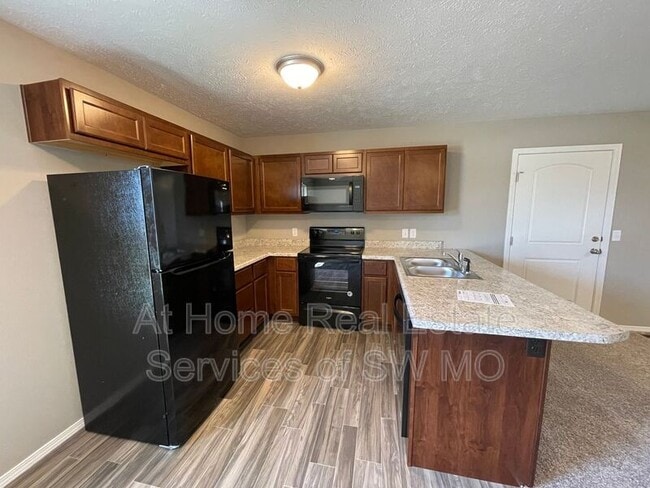 Photo - 491 Hudson Ave