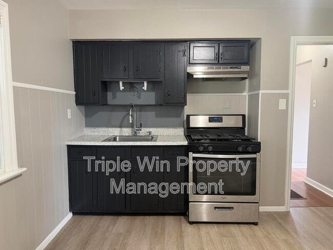 Photo - 1145 Patterson Rd