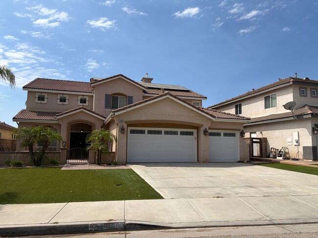 Photo - LARGE BEAUTIFUL HOME WITH VIEWS IN MENIFEE!!