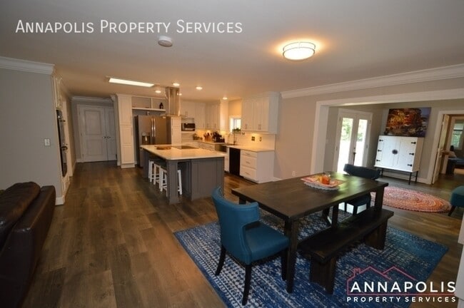 Photo - 816 Maple Rd