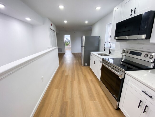 Photo - 5639 Market St Unit 3rd Floor -  3