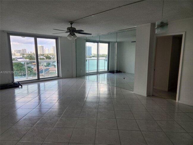 Photo - 2841 NE 163rd St Unit 815