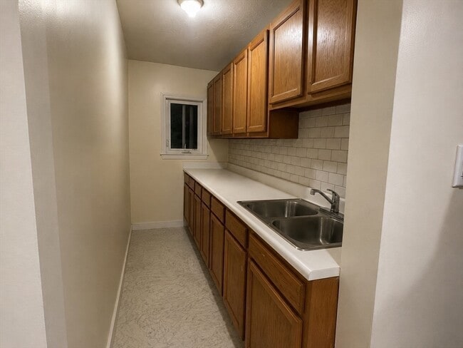 Photo - 30 Ekman St Unit 3
