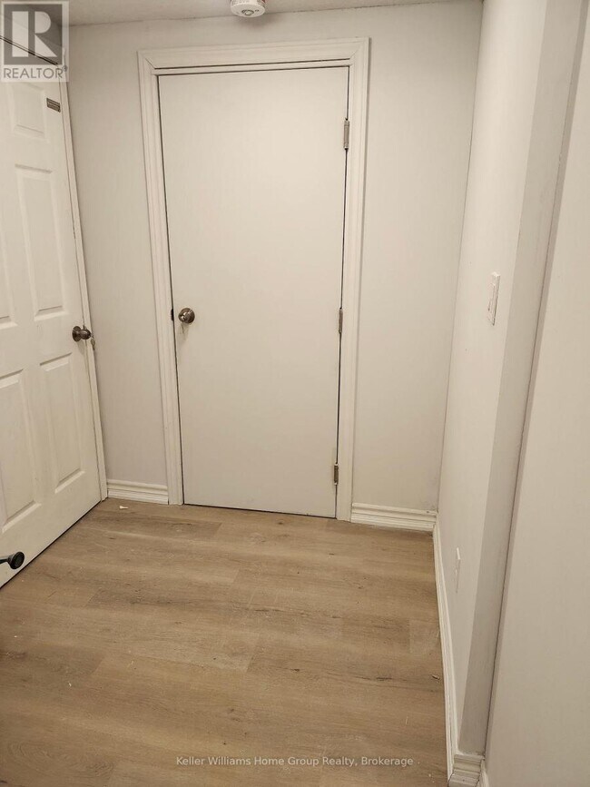 Photo - 45 Clythe Creek Dr