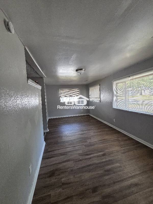 Photo - 10321 Earl Dr