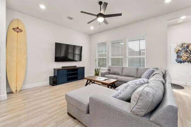 Photo - 4513 Sea Salt Dr