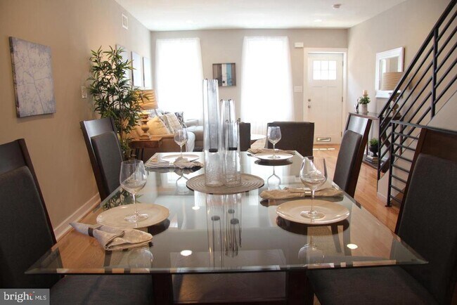 Photo - 2023 Brown St