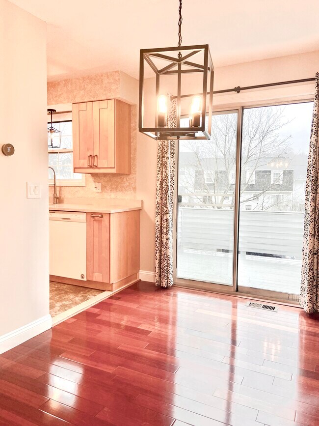 Photo - 204 Austin Ryer Ln