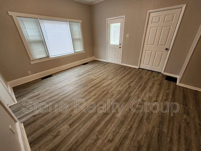 Photo - 2528 S 8th St
