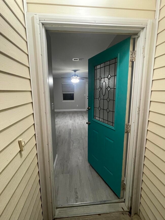 Photo - 162 Meadowbrook Ct