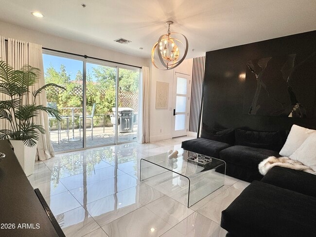 Photo - 3107 N 70th St