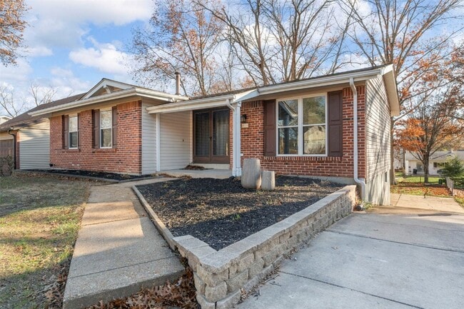 Photo - 818 Reinke Rd