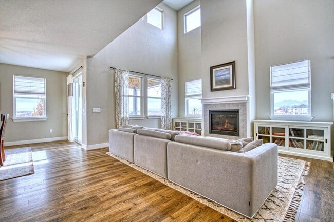 Photo - 633 Great Basin Ct