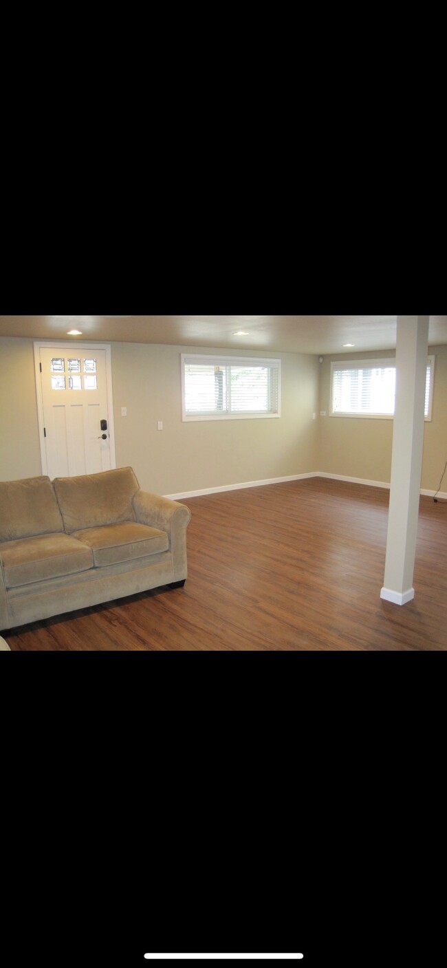 Living room - 20010 Marine View Dr SW Unit Basement Apartment