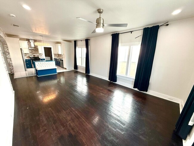 Photo - Available Now! MUST SEE 3 Bedroom / 2 Bath...