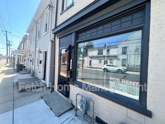 Building Photo - 334 Lehman St