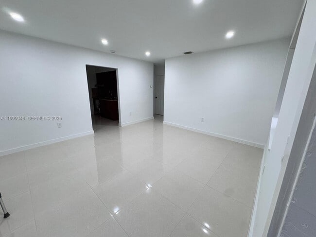 Photo - 5480 NW 4th Ave Unit 1