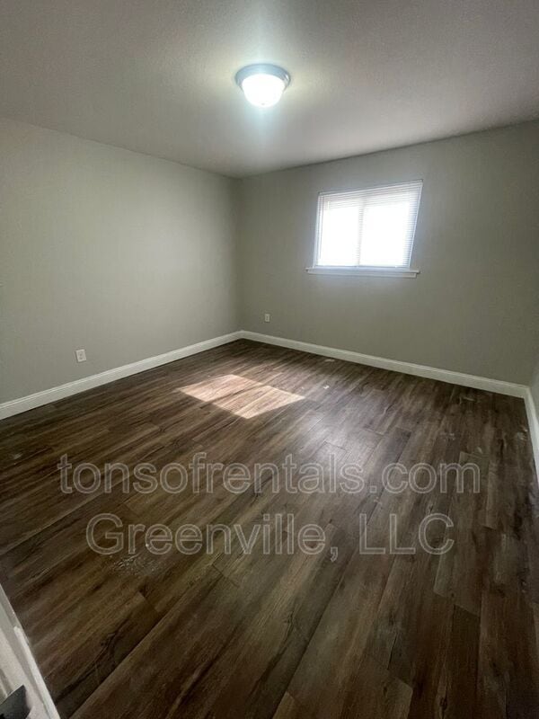 Photo - 88 W Park Dr