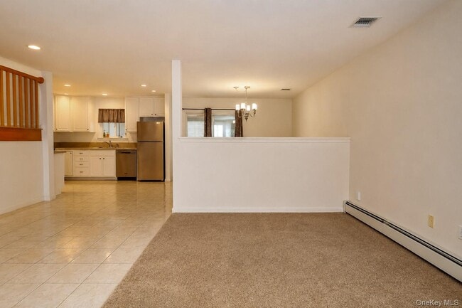 Photo - 263 Tamerisk Ln