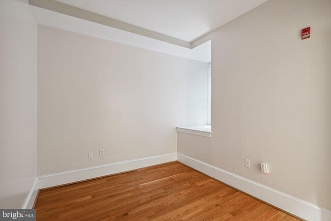 Photo - 1955 Locust St Unit 1R