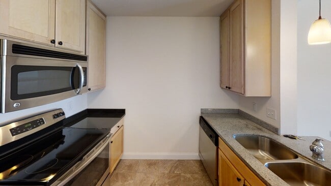 Photo - Delafield Woods Apartments