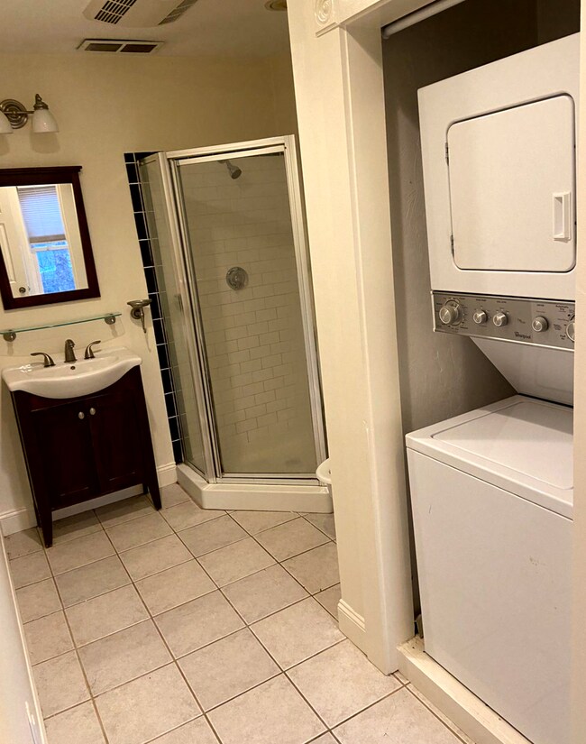 Photo - 192 Pleasant St Unit 2