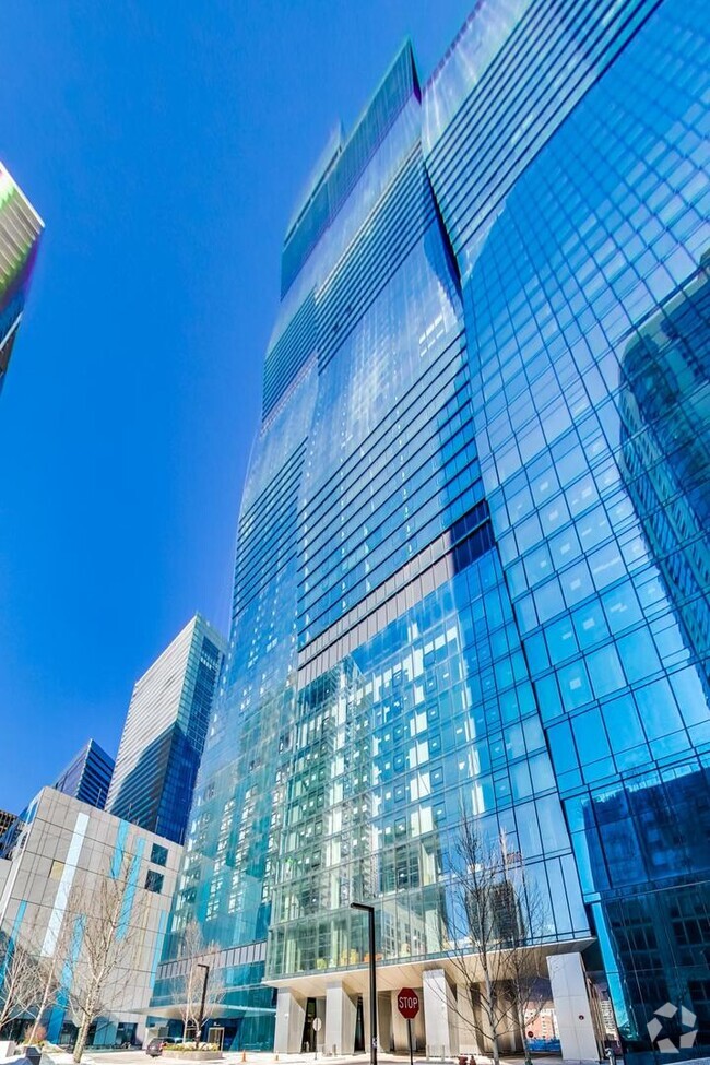 Building Photo - 363 E Wacker Dr Unit 4901 Rental